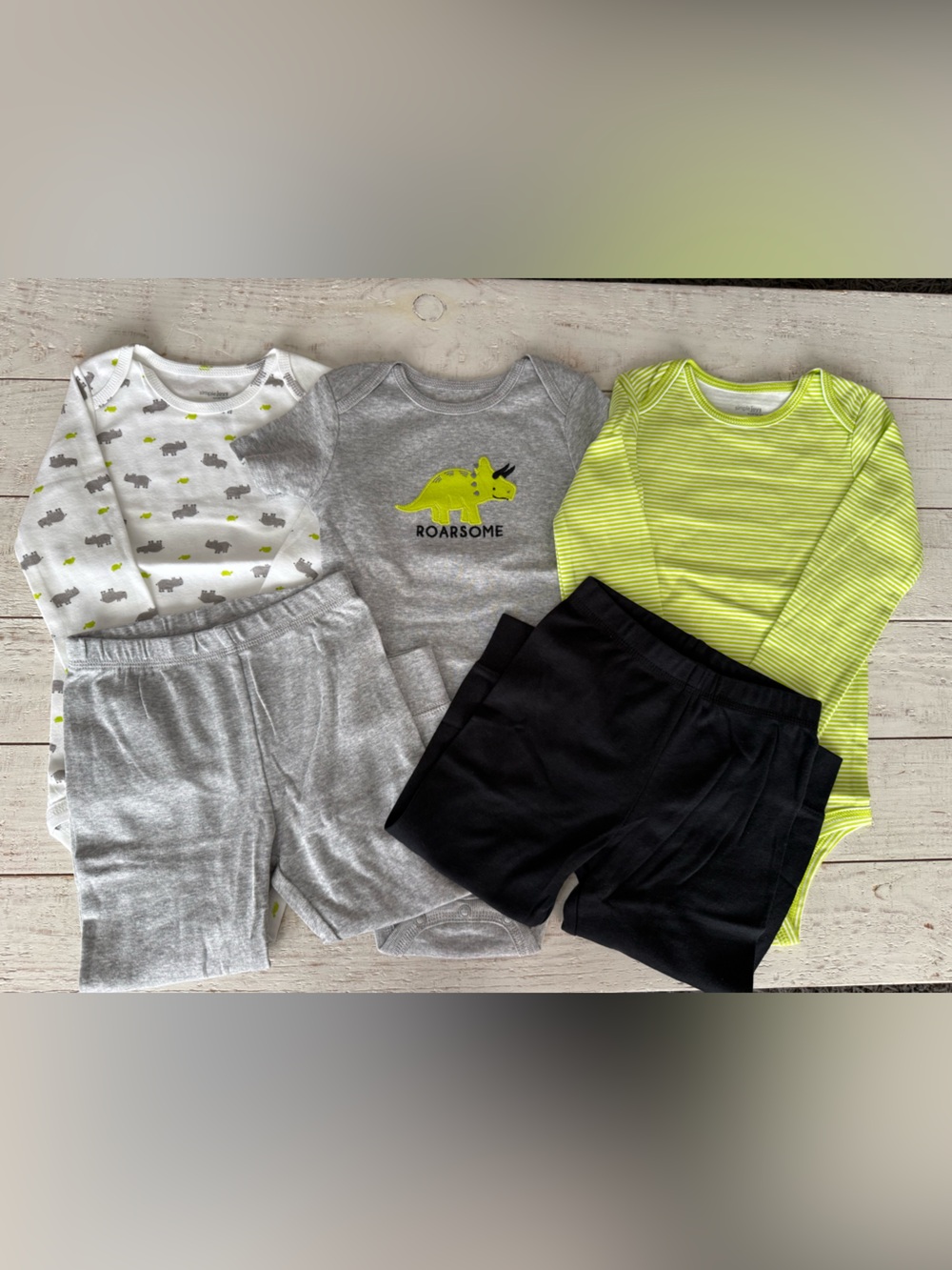 Simple Joy by Carters 5 piece set.